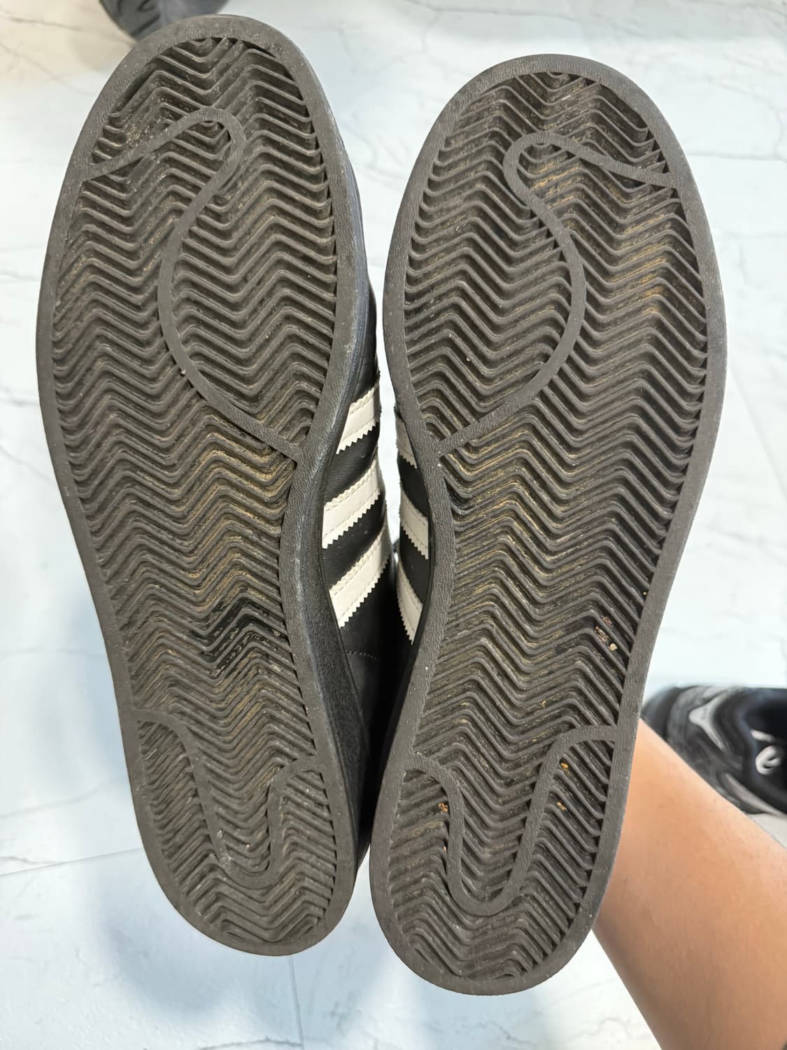 아디다스 슈퍼스타 블랙 290 상품이미지3