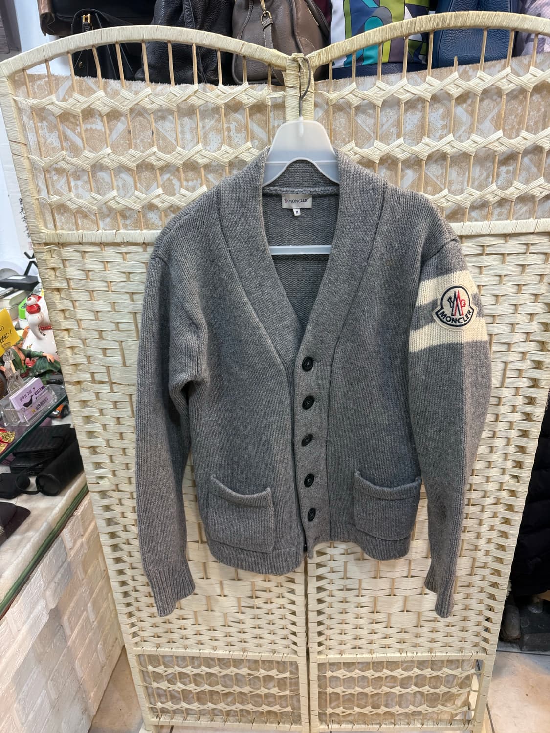 95 정품 몽클레어 가디건 팝니다 상품이미지1