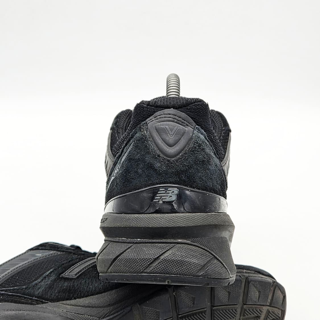 뉴발란스 990v5 메이드 인 USA 트리플 블랙 (270 D) 상품이미지2