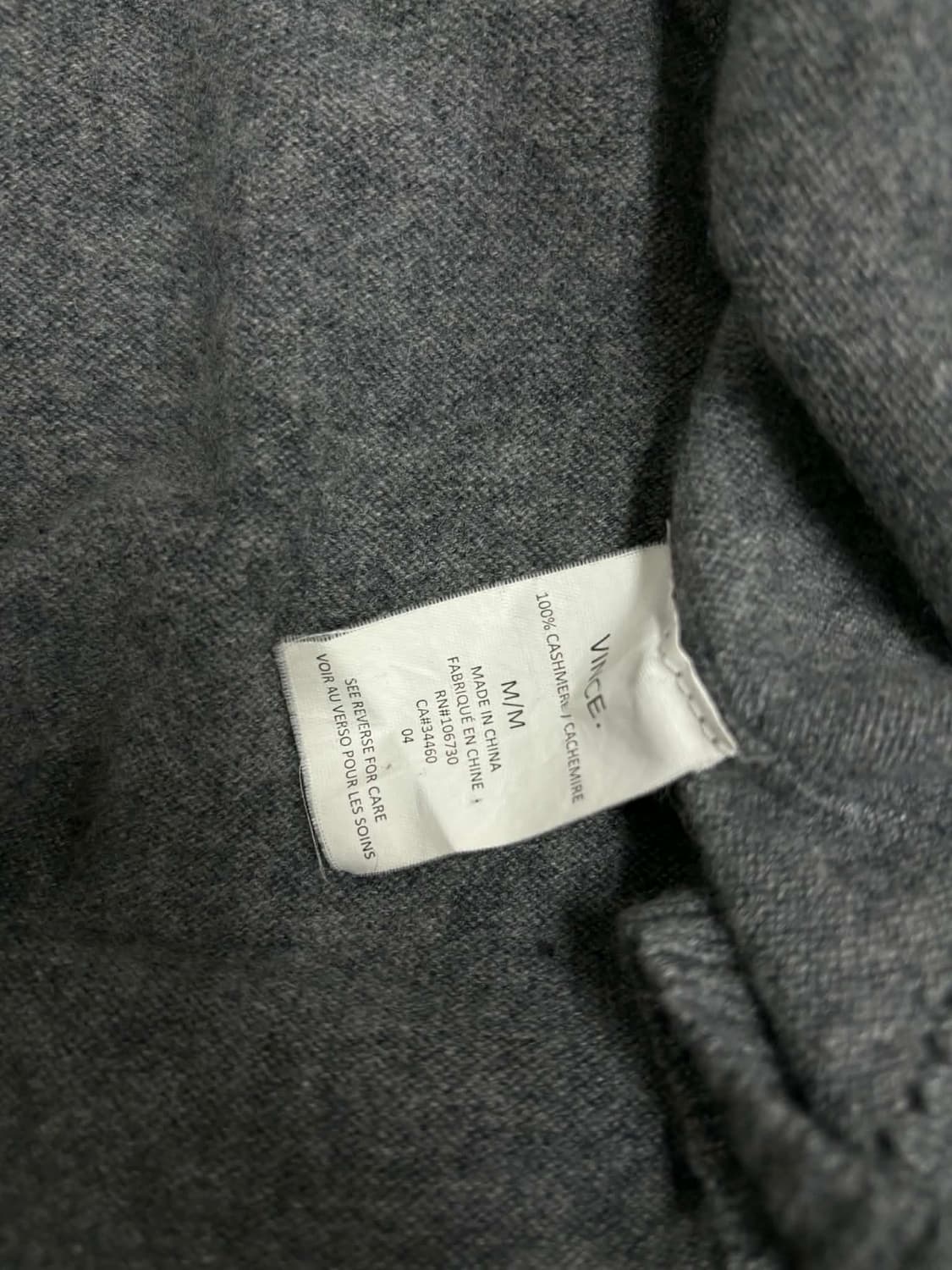 [M] Vince 빈스 캐시미어 100% 그레이 브이넥 니트 상품이미지4