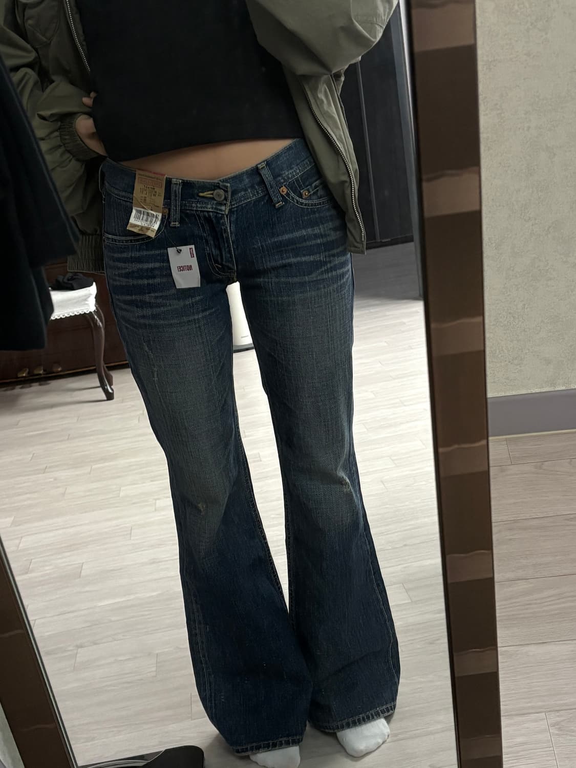 (새상품)리바이스 일본판 부츠컷 워싱 로우라이즈 데님 청바지 상품이미지3