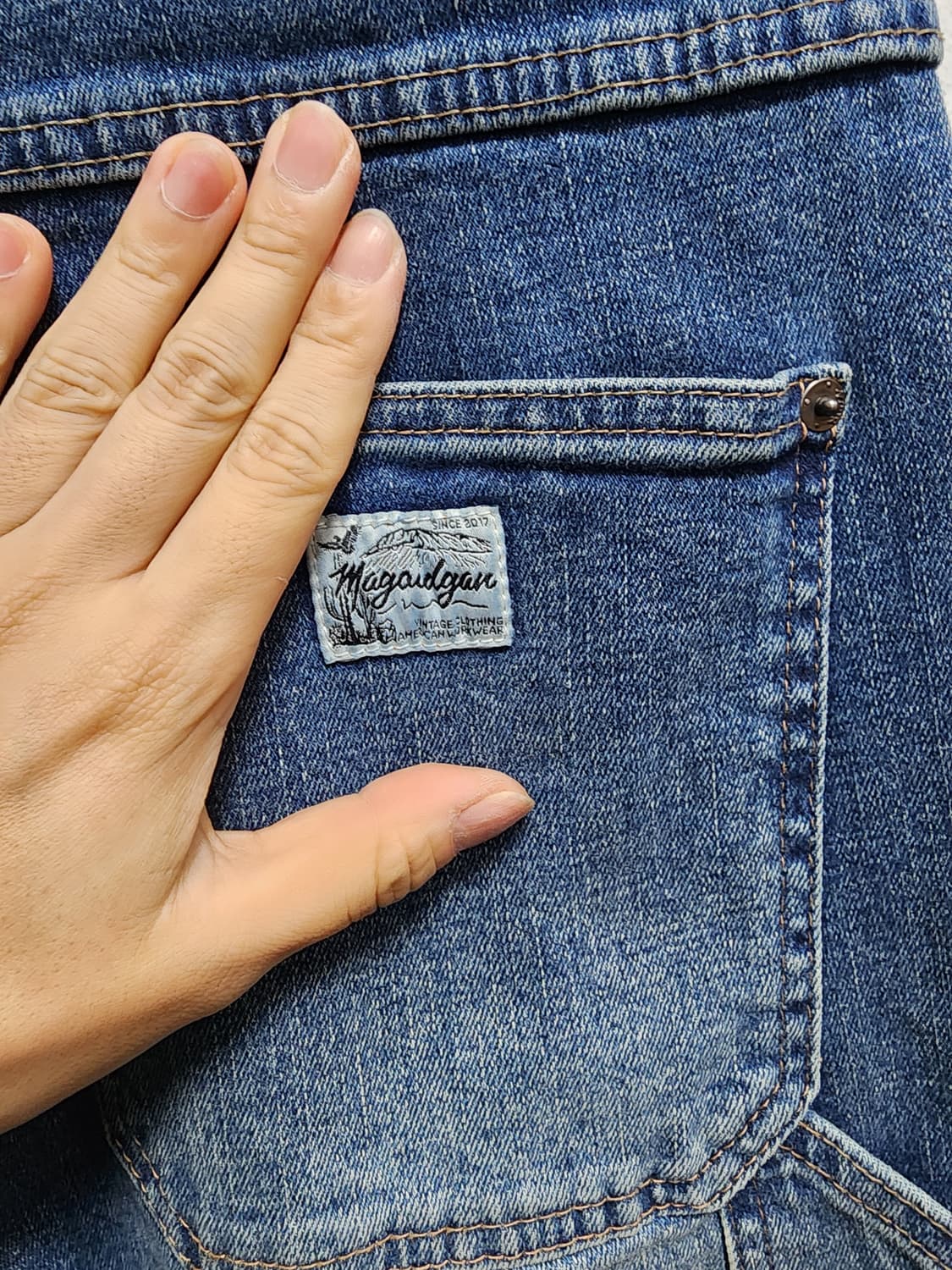 맥우드건 마굿간 퍼티그 데님 조거팬츠  상품이미지3