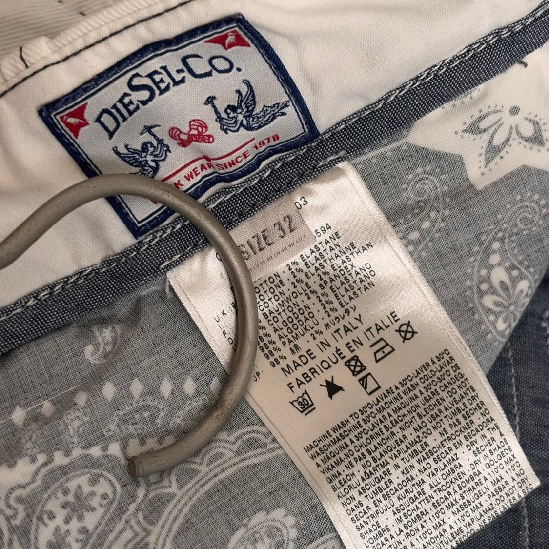 디젤 화이트 CHI TIGHT 테이퍼드 팬츠 이태리 스트레치 바지 상품이미지2