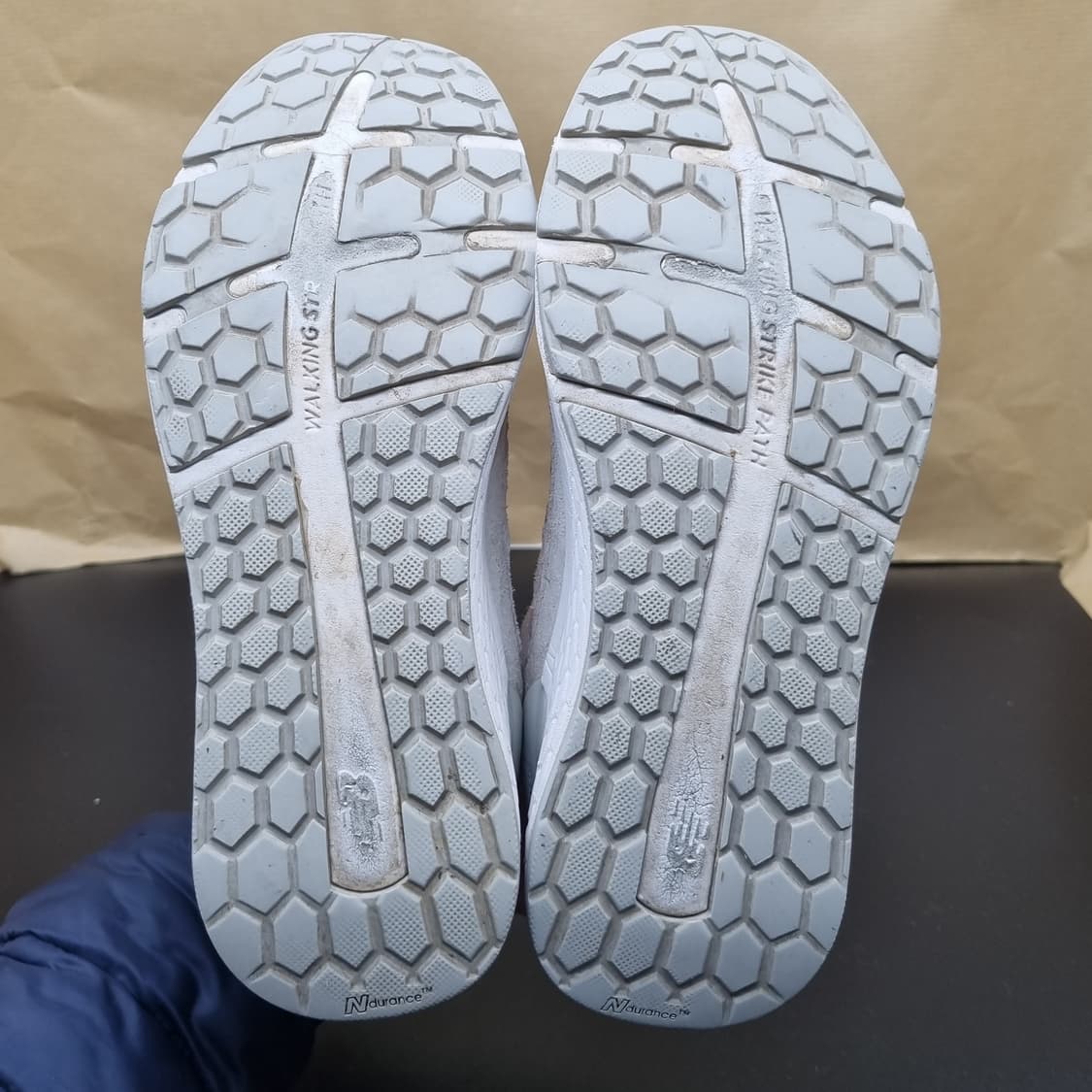 뉴발란스 1880 프레쉬폼 여성운동화235  상품이미지3