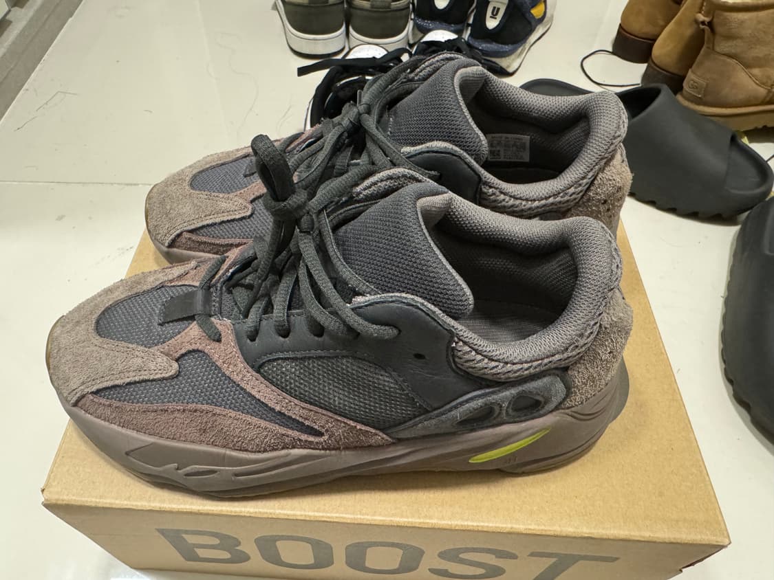 이지부스트 700 모브 260 상품이미지4