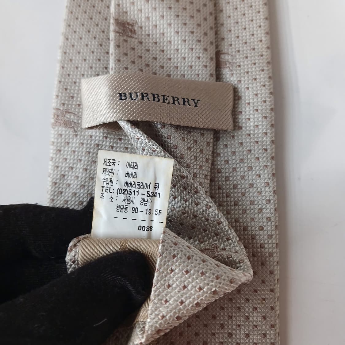 버버리 실크 베이지 크레스트 패턴 넥타이 9.8cm A등급 A19390
 상품이미지10
