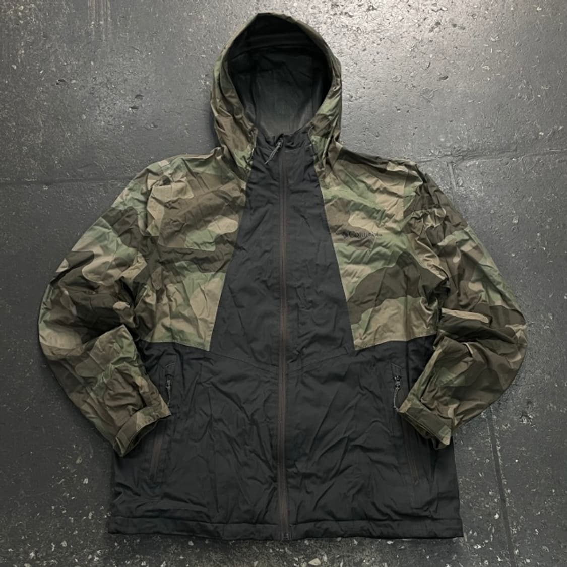 100 콜럼비아 카모 바람막이 상품이미지1
