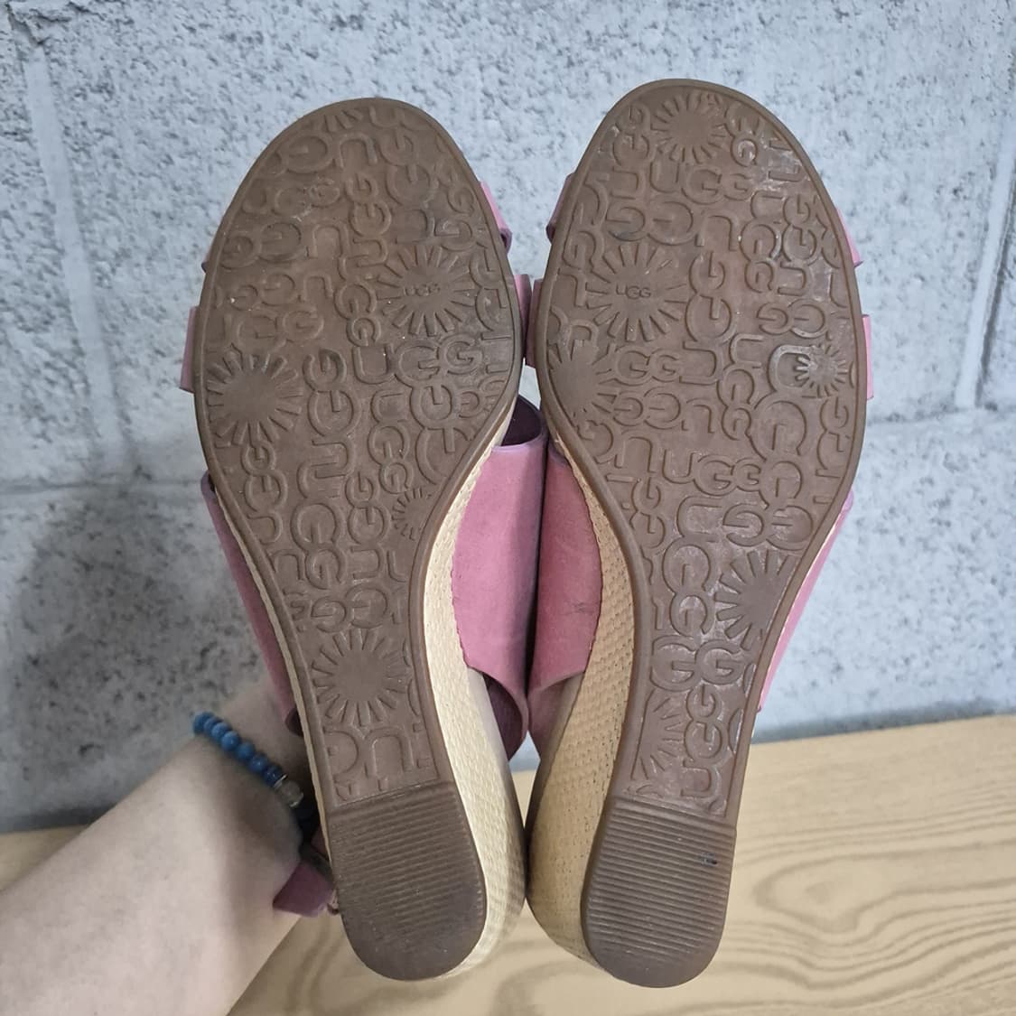 UGG 가죽웨지힐 240 상품이미지9
