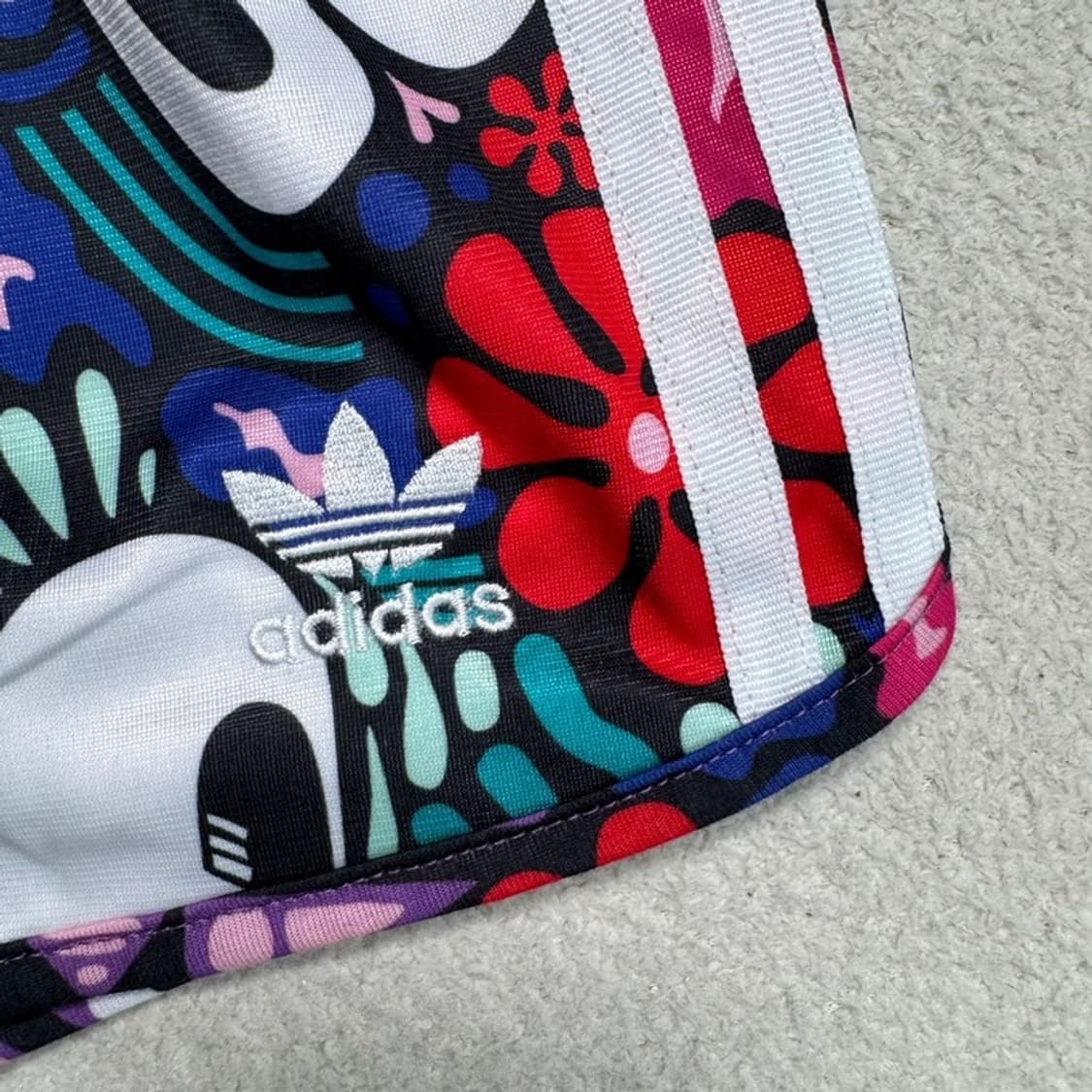 ADIDAS 오리지널스 x Hattie Stewart 그래픽 숏팬츠 XS 상품이미지2