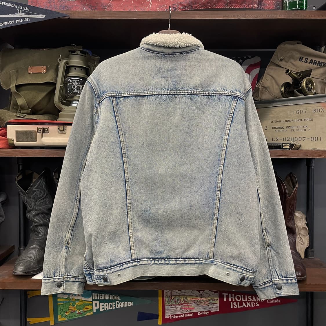 리바이스 타입 3 쉐르파 연청 데님 트러커 자켓 상품이미지2