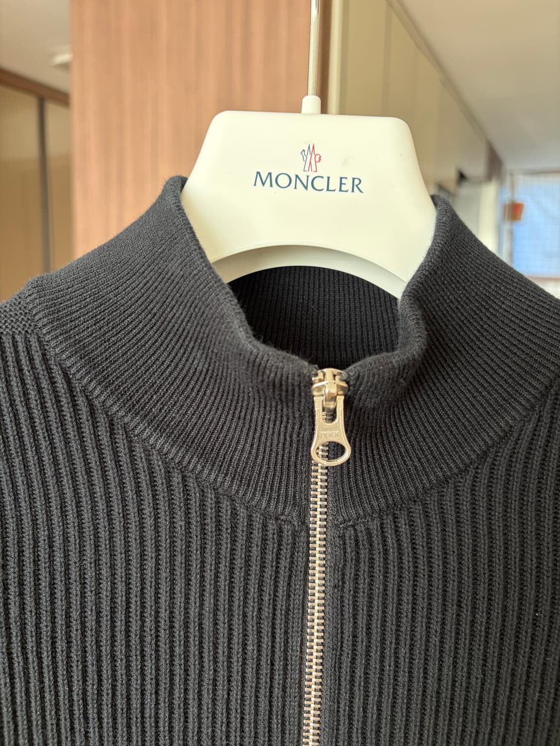 [M] 스톤아일랜드 블랙 니트 집업 상품이미지3