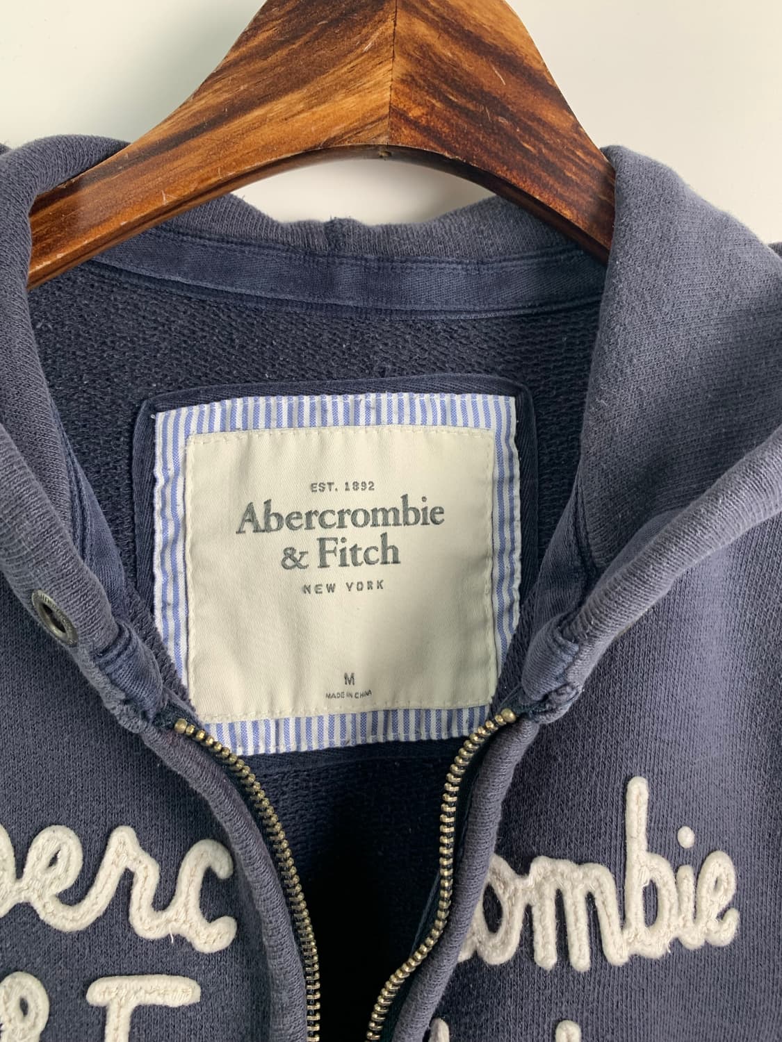 아베크롬비 y2k 와투케 네이비 딱붙 후드집업 상품이미지5