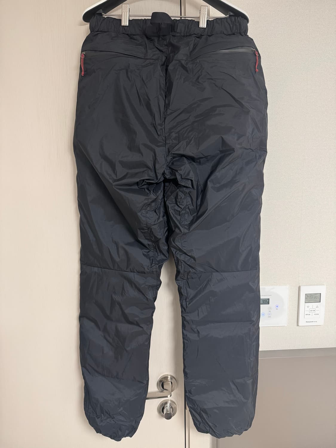 난가 AURORA DOWN 자켓+팬츠(BLACK) 셋업 판매합니다. 상품이미지6