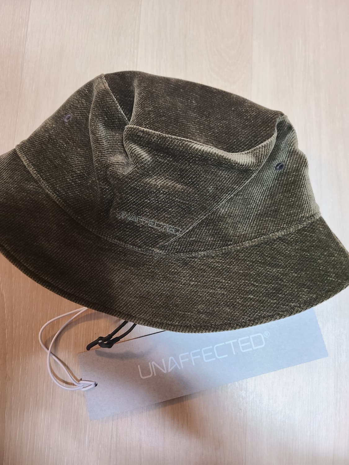 언어펙티드 코듀로이 버킷햇 상품이미지1