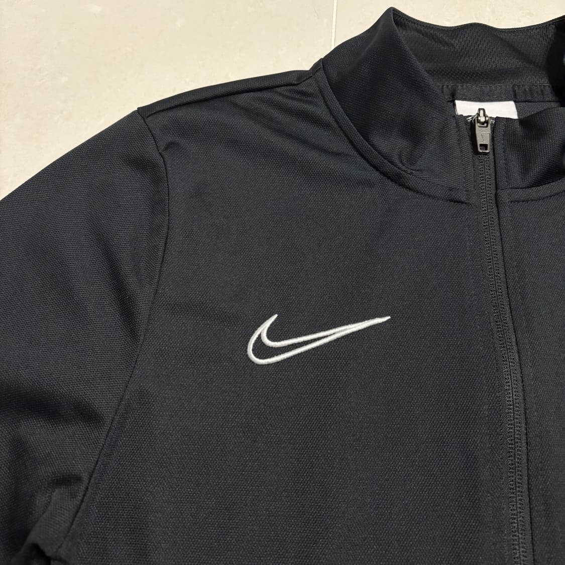 정품 나이키 스우시 블랙 트랙탑 트레이닝 집업 저지 상품이미지3