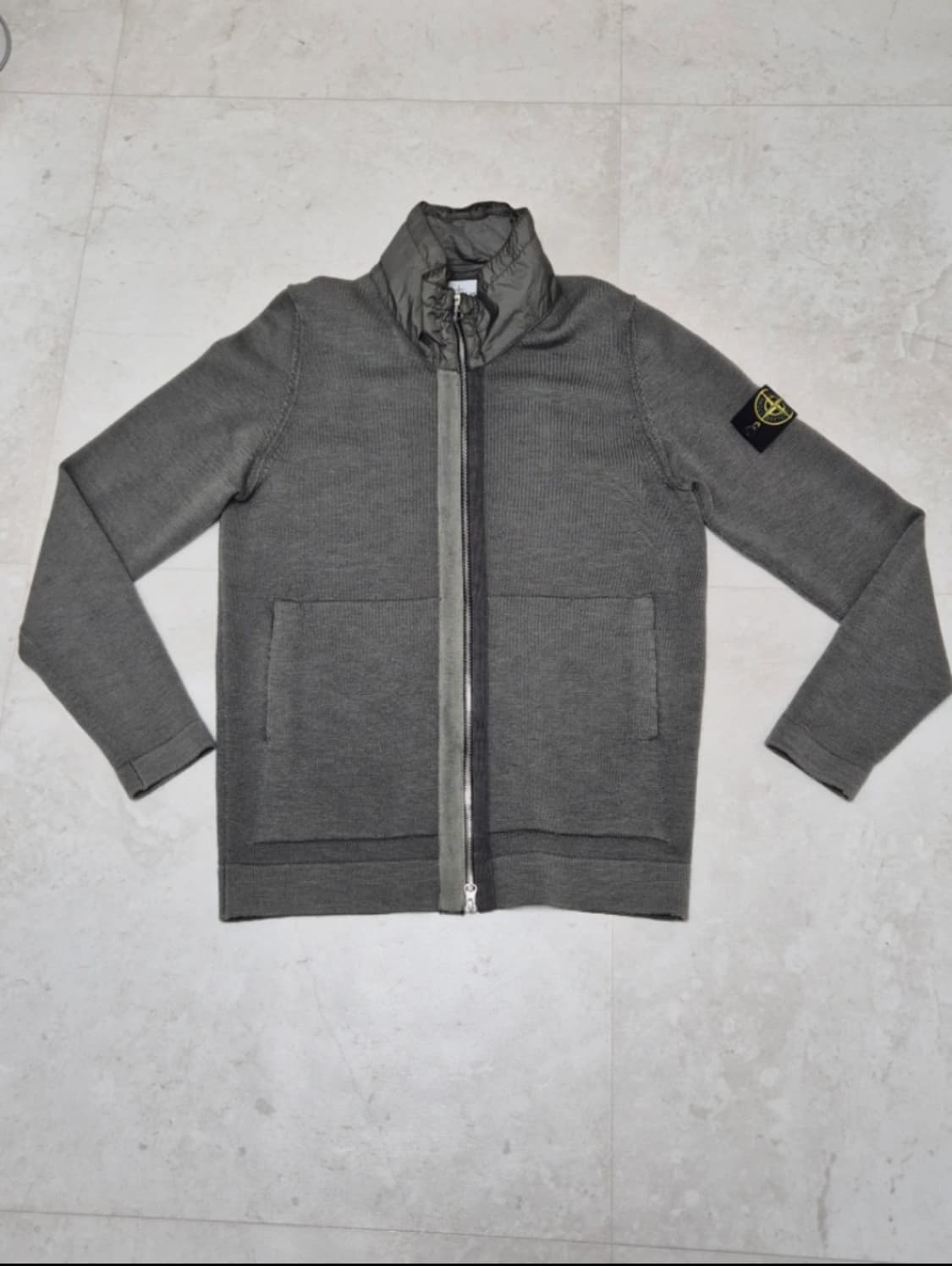 스톤아일랜드 니트집업[L] 상품이미지1