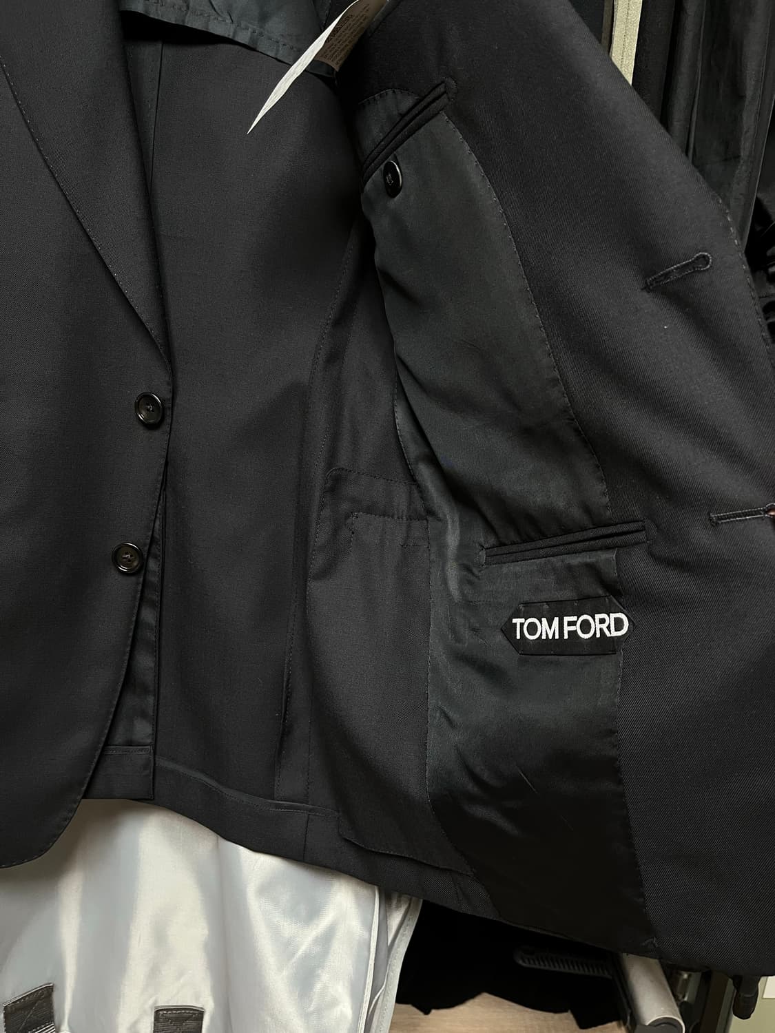 톰포드 쉘튼 블랙 수트 46R 상품이미지6