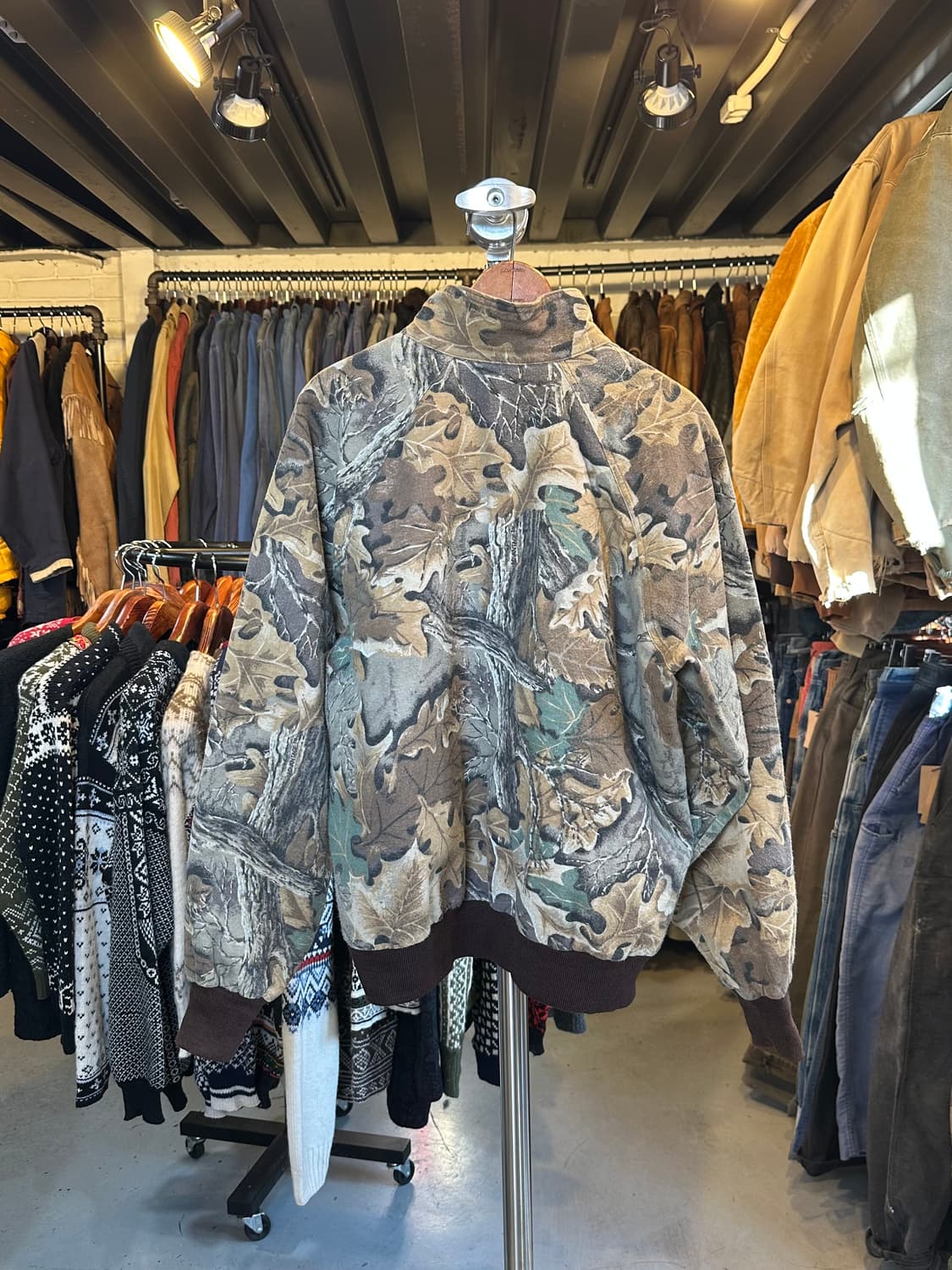 울리치 아웃도어웨어 리얼트리 카모 붐버 자켓 상품이미지2