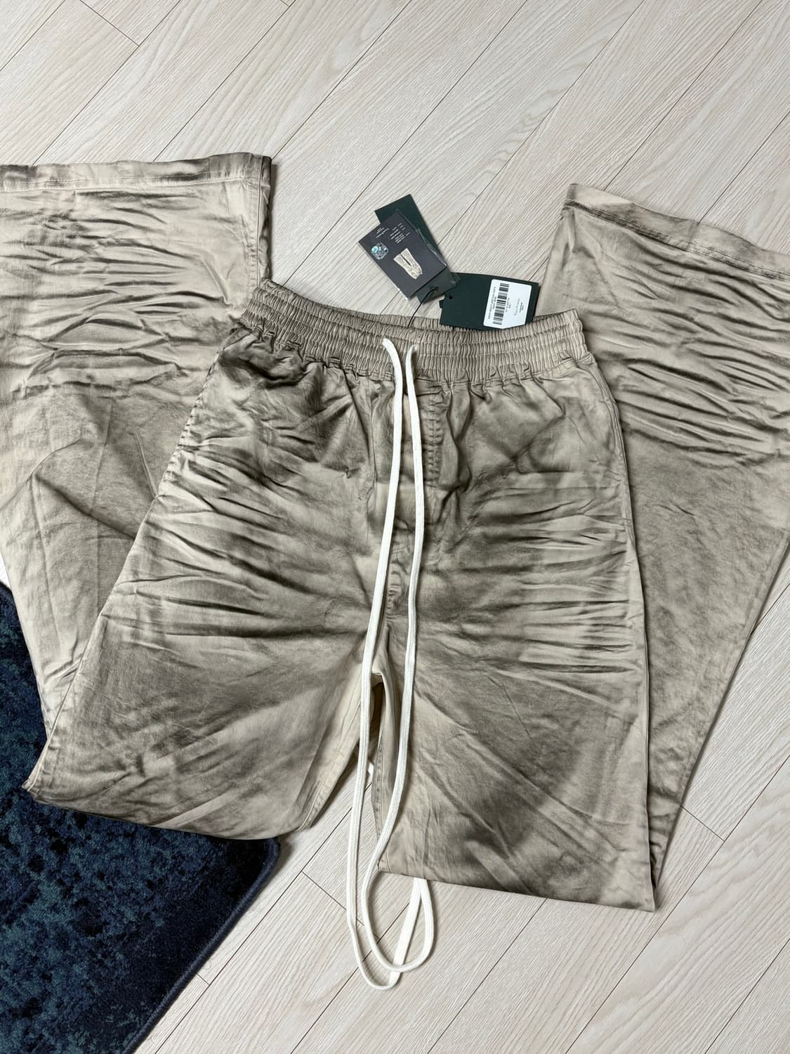 언더마이카 스모키 베이지 플레어드 이지 팬츠 1 사이즈 상품이미지2