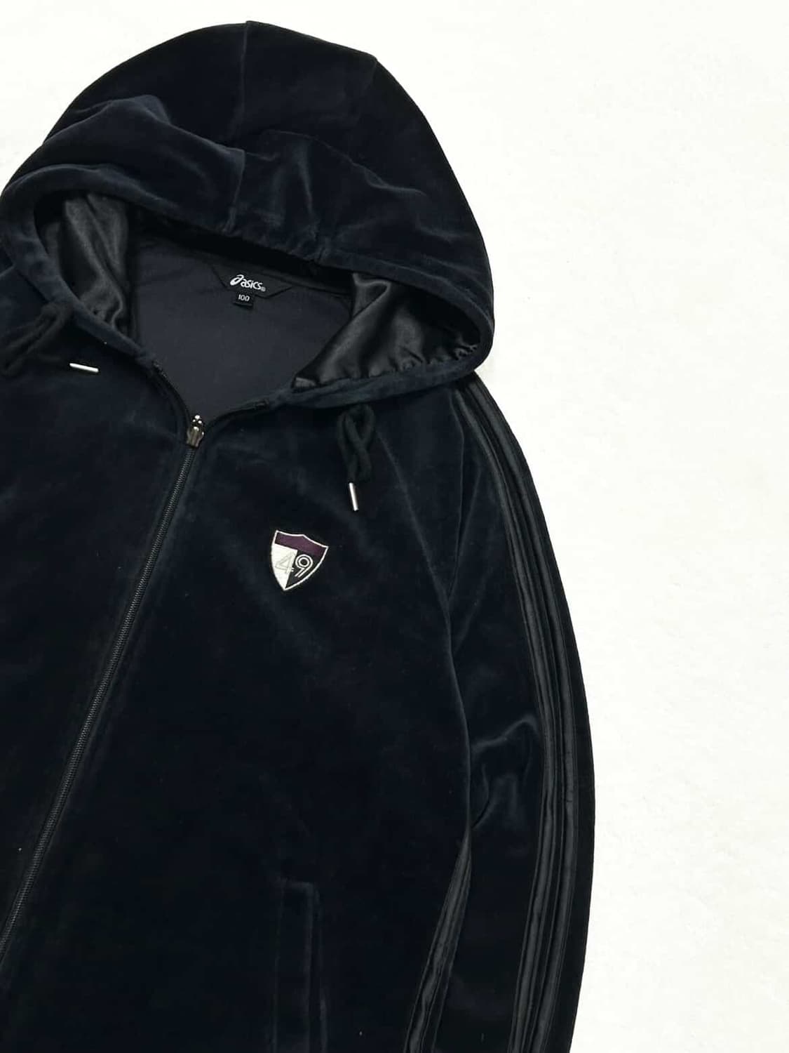 아식스 00‘s 글리터로고 벨벳 후드집업 상품이미지7