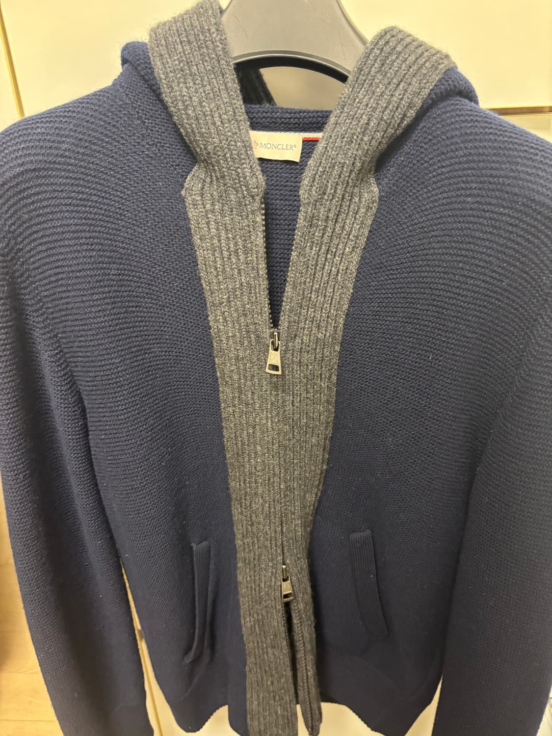 몽클레어 니트 후드집업 상품이미지3