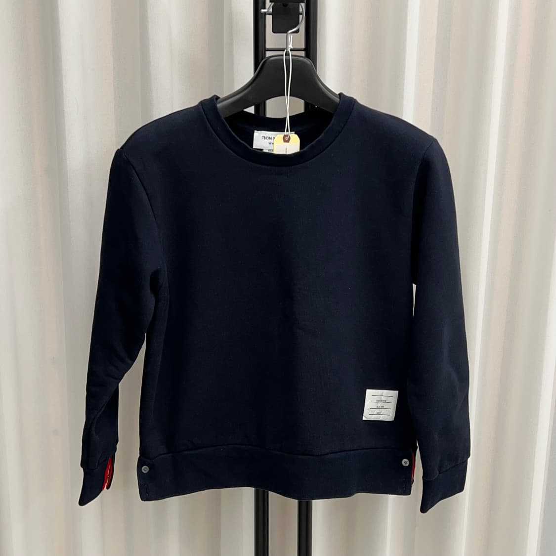 톰브라운 백삼선 맨투맨 2사이즈 상품이미지2