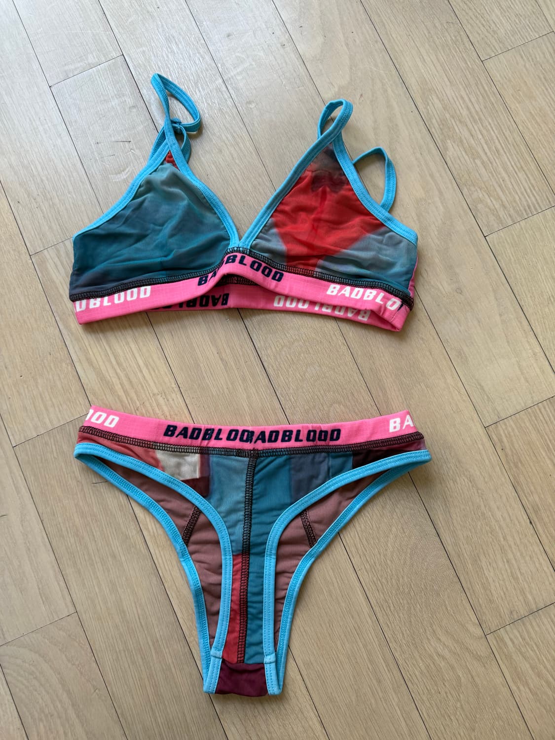 [시착도안한새상품] BADBLOOD 비키니 세트 S사이즈 상품이미지1