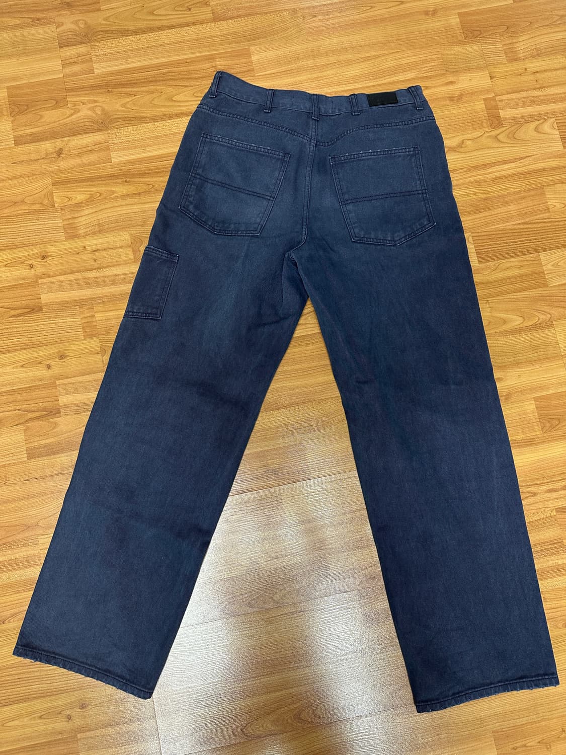 더스티드 레귤러 데님 진스 네이비 상품이미지3