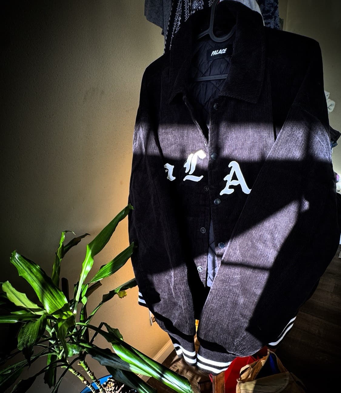 팔라스 러브 바시티 자켓 블랙 상품이미지5