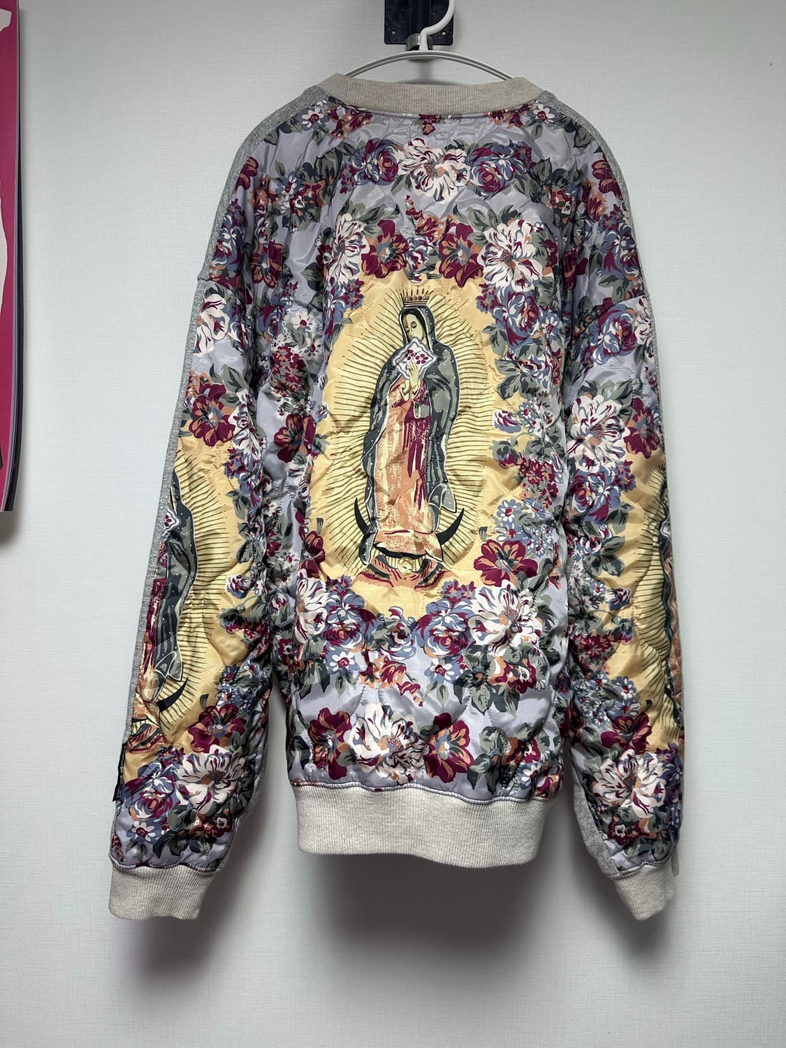 캐피탈 비부악 맨투맨 상품이미지1