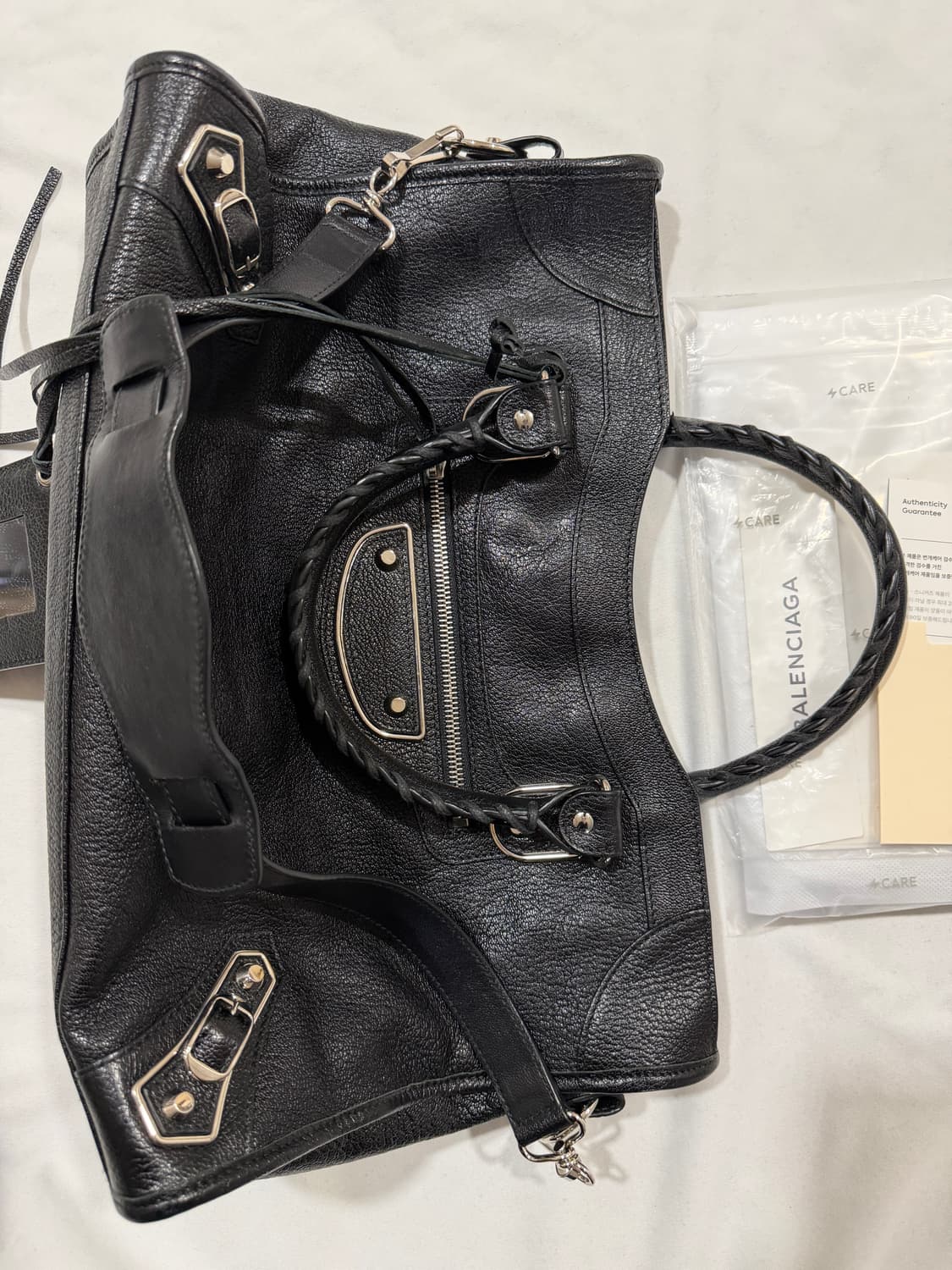 발렌시아가 시티백(모터백) 미디움 메탈릭 엣지 실버,블랙 상품이미지7