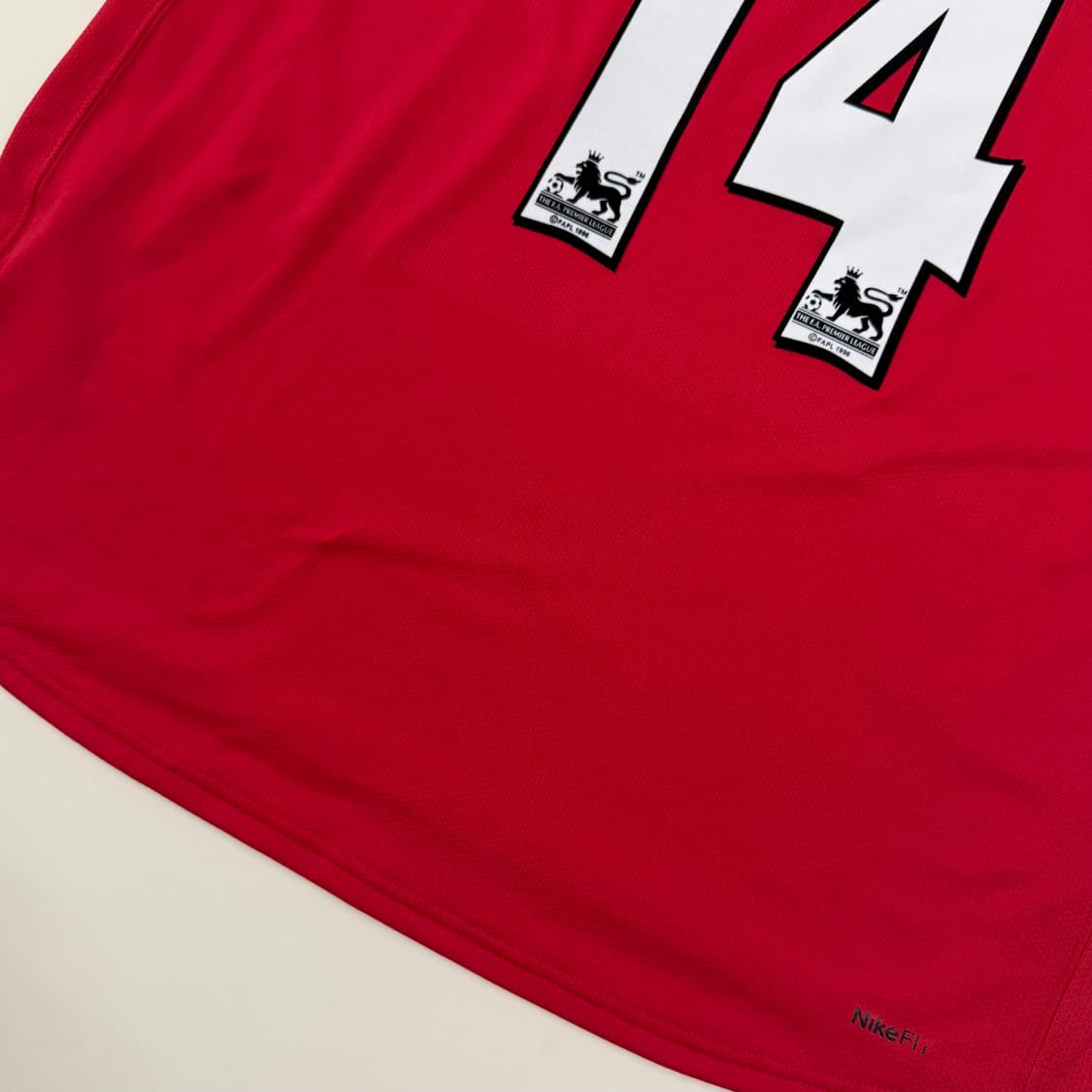 06-07 아스날 홈 앙리 유니폼 상품이미지3