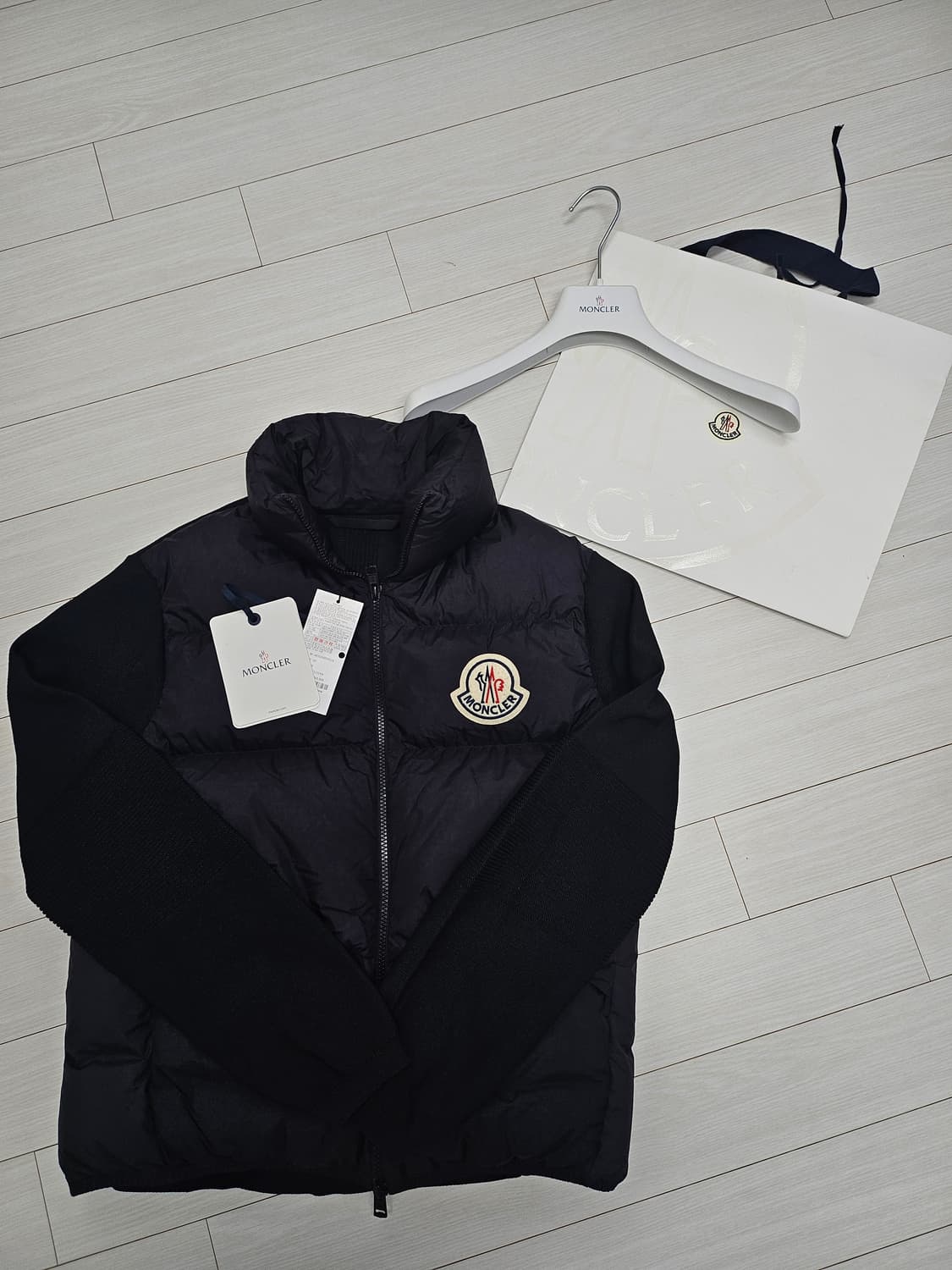 몽클레어 니트패딩 가디건 상품이미지1