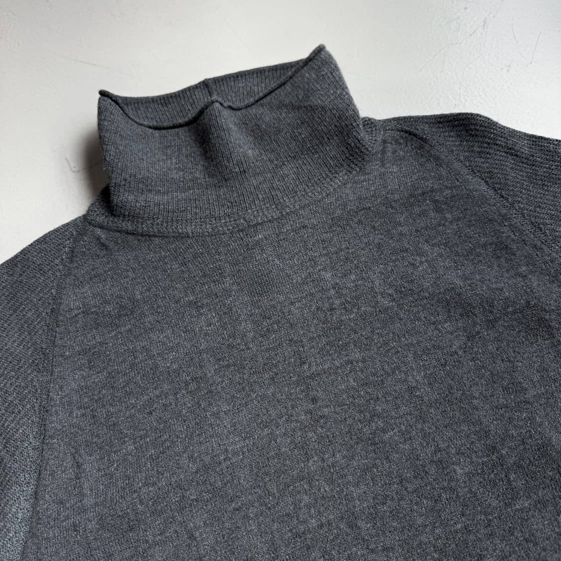 시스템옴므 사이드 지퍼 목폴라 니트 상품이미지4