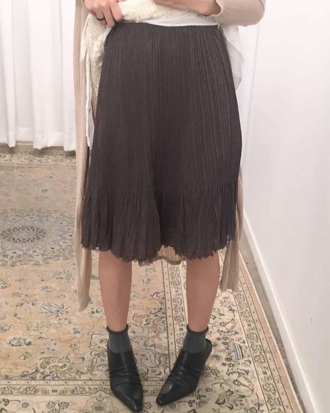브라운 플리츠 미디스커트 상품이미지1