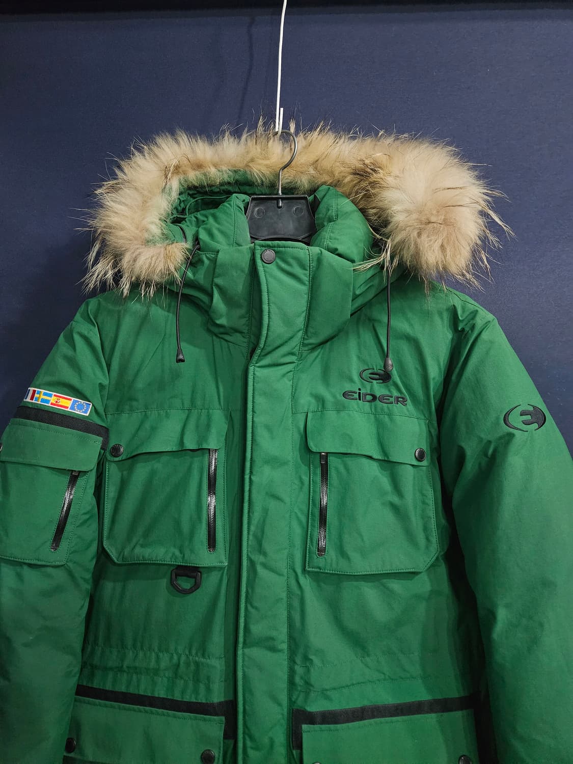 아이더 700필 윈드스토퍼 다크그린 남성100~105구스다운 대장급패딩  상품이미지7