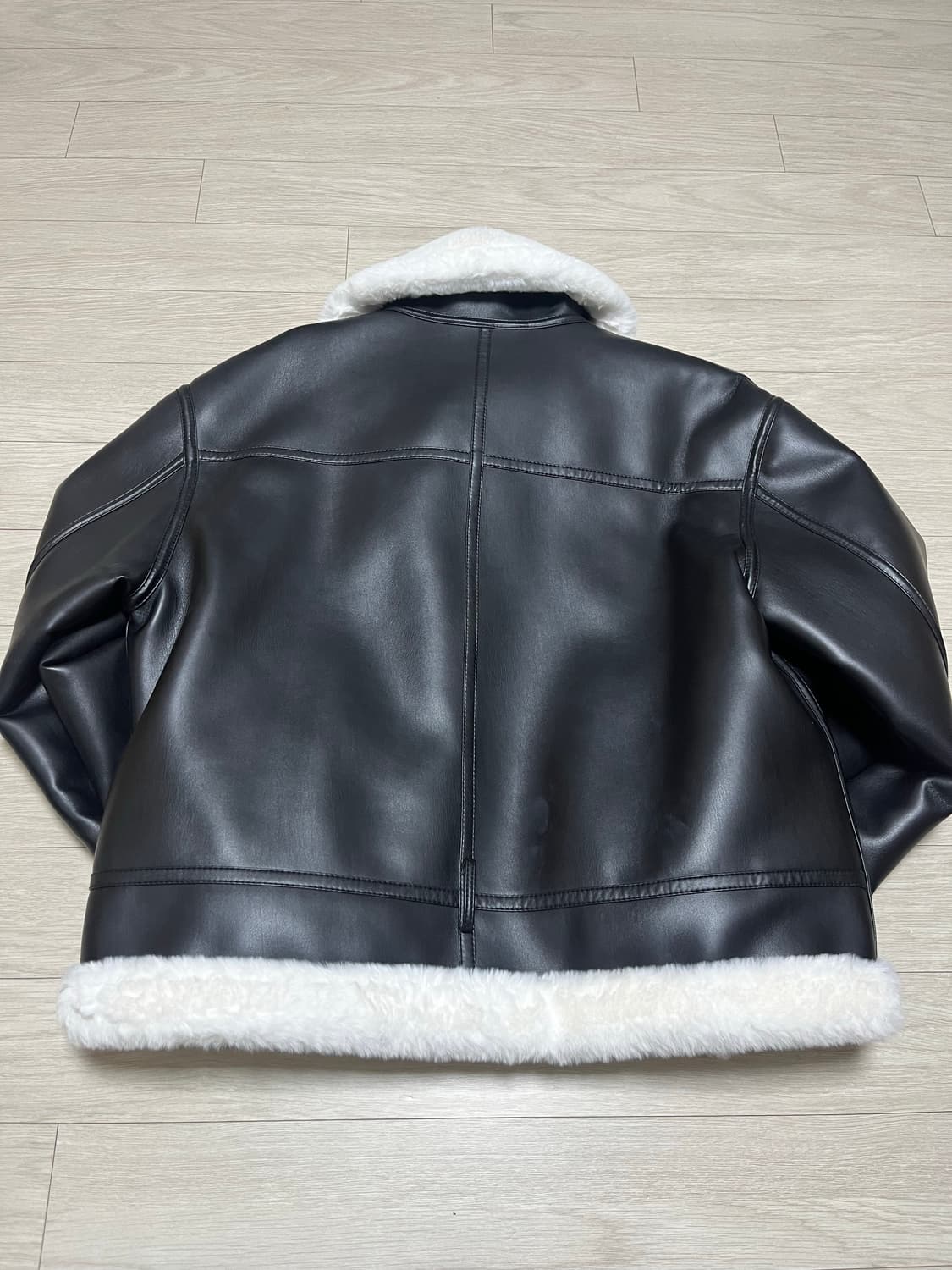 론트x깡스타일리스트 무스탕  상품이미지4