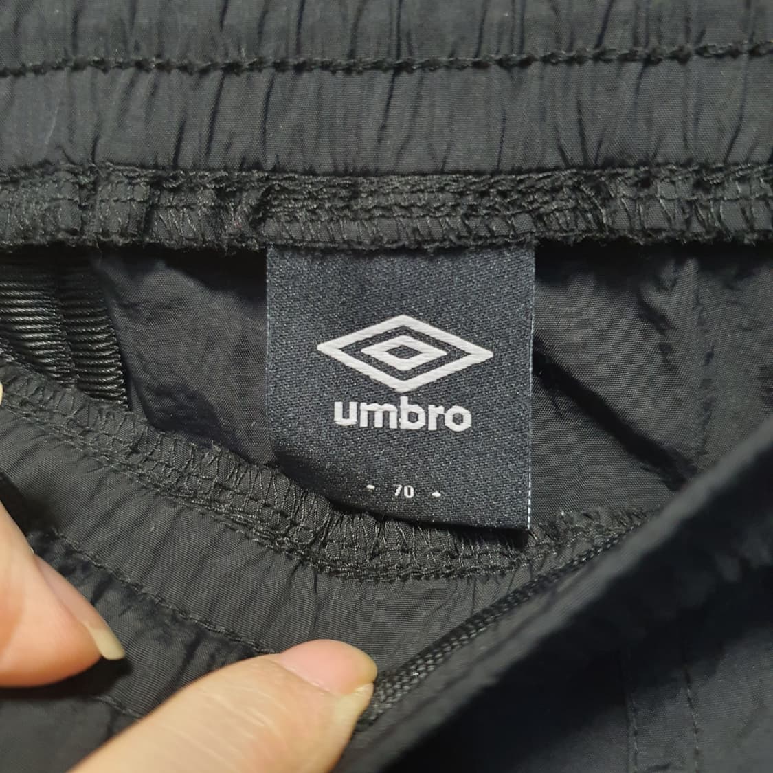 엄브로 블랙 사이드라인 우븐 조거 트레이닝 팬츠  상품이미지4