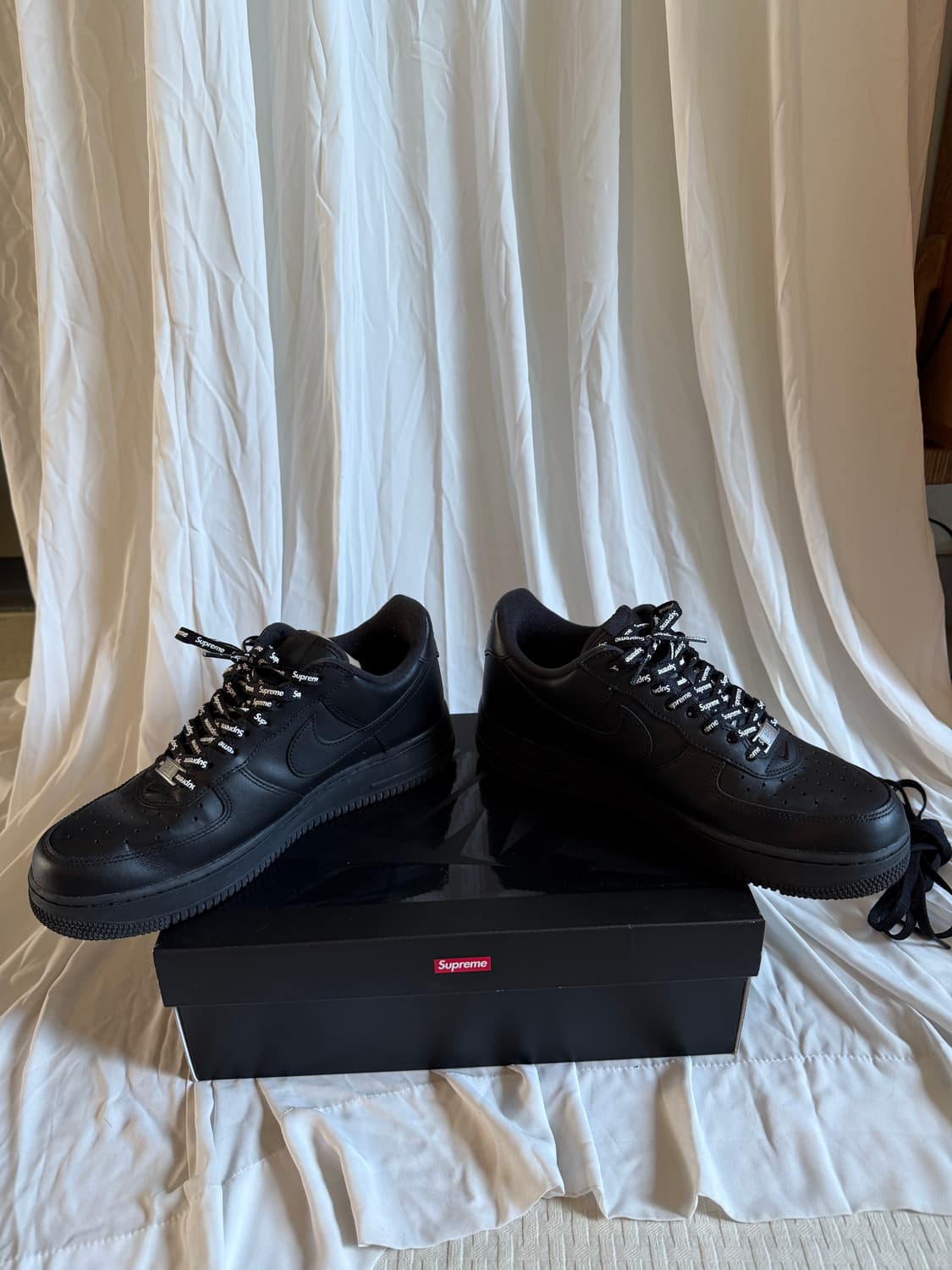 나이키 X 슈프림 에어포스1 로우 블랙 270 상품이미지5