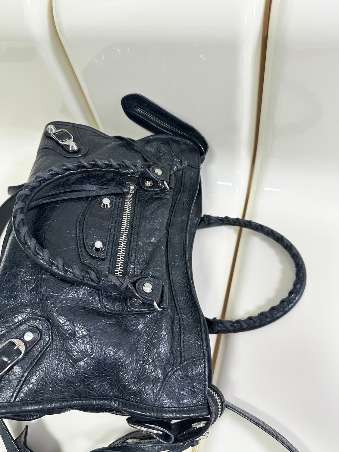 [A+ 정품] 발렌시아가 시티 모터백 스몰 블랙 상품이미지7