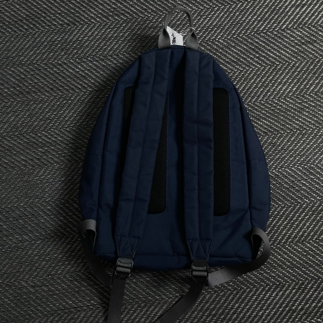 라코스테 자수로고 미니멀 포켓 백팩 o 3800 상품이미지3