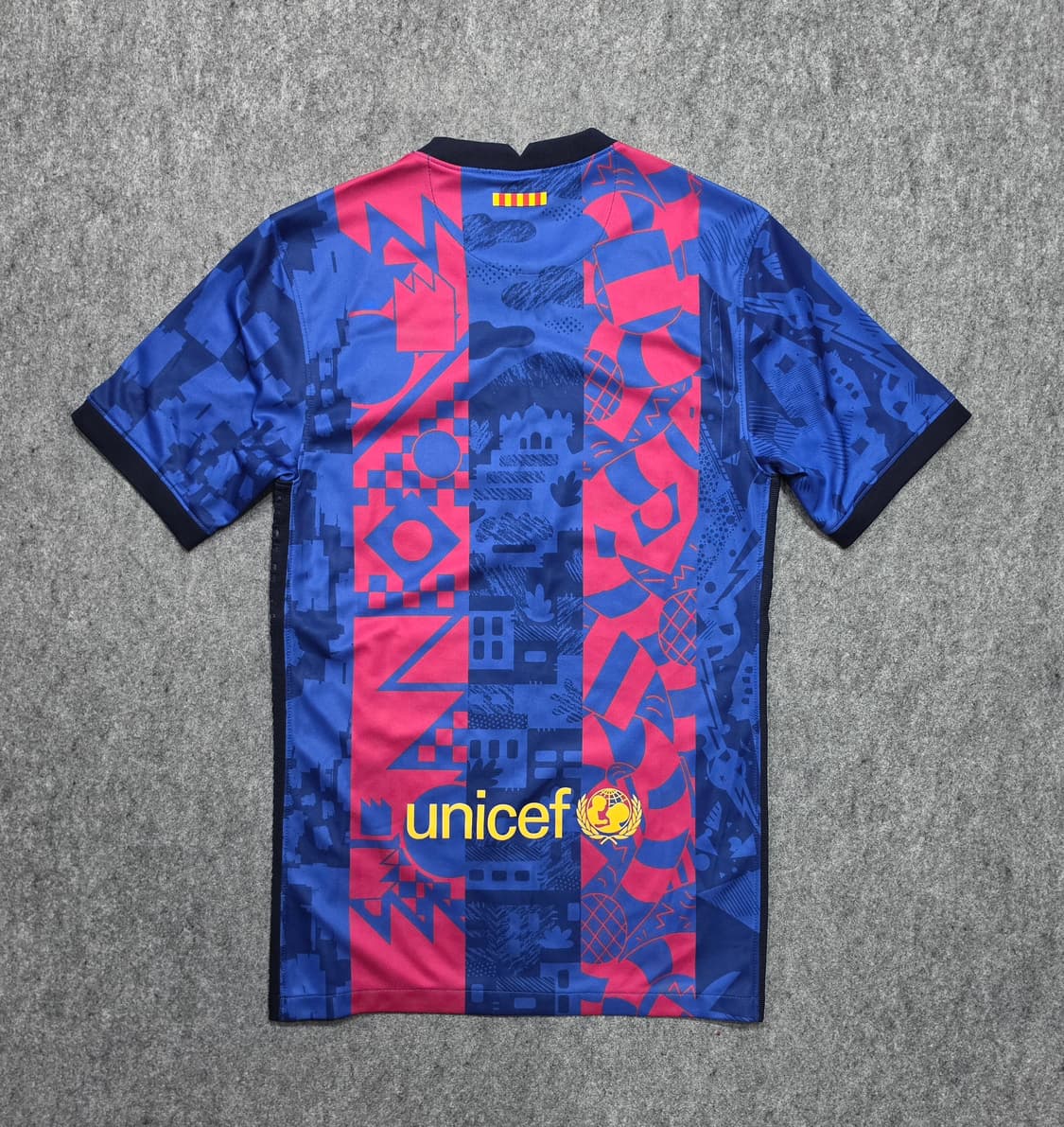 나이키 바르셀로나 21-22 스타디움 드라이핏 축구 져지 반팔져지 XS 상품이미지2