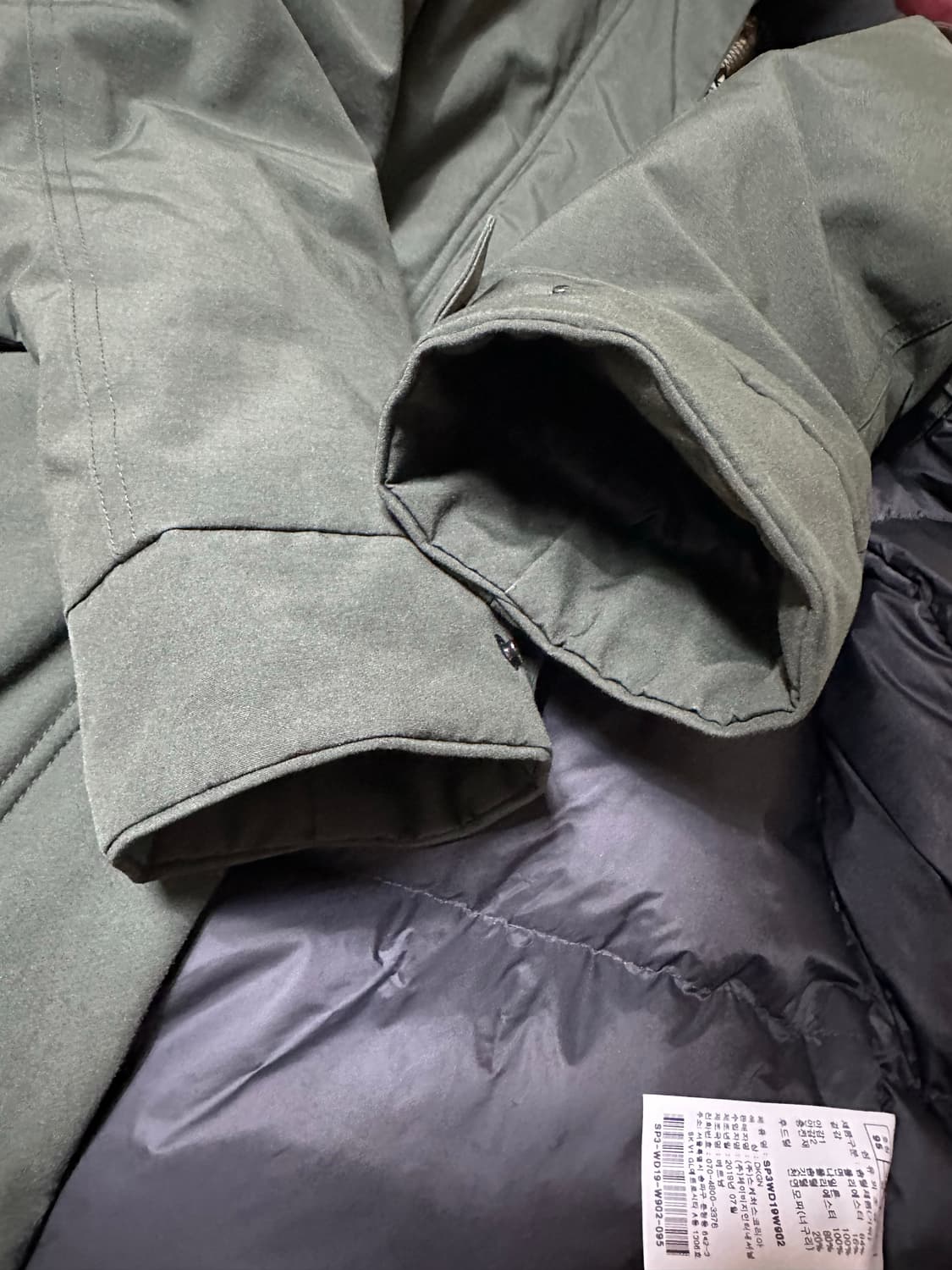 여성용 스케쳐스 롱 구스다운 너구리퍼 모자 롱 패딩 A급 +착샷 있음 상품이미지9