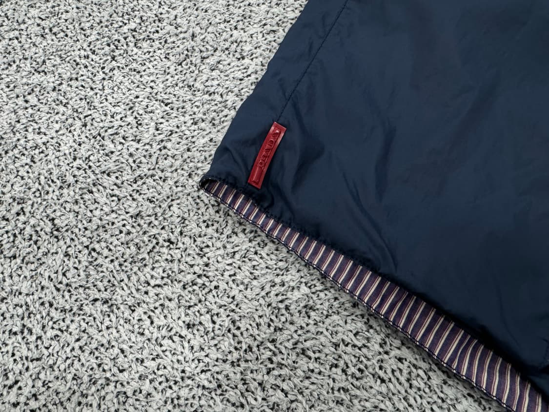 프라다 레드로고 리버시블 반바지 상품이미지3