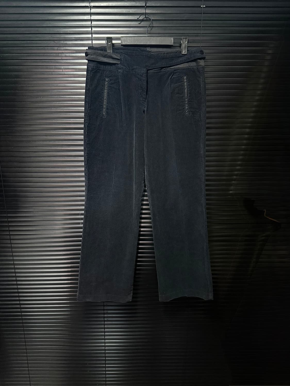 엠포리오 아르마니 골덴 코듀로이 블랙 검정 32 와이드 슬랙스 명품 바지 상품이미지2