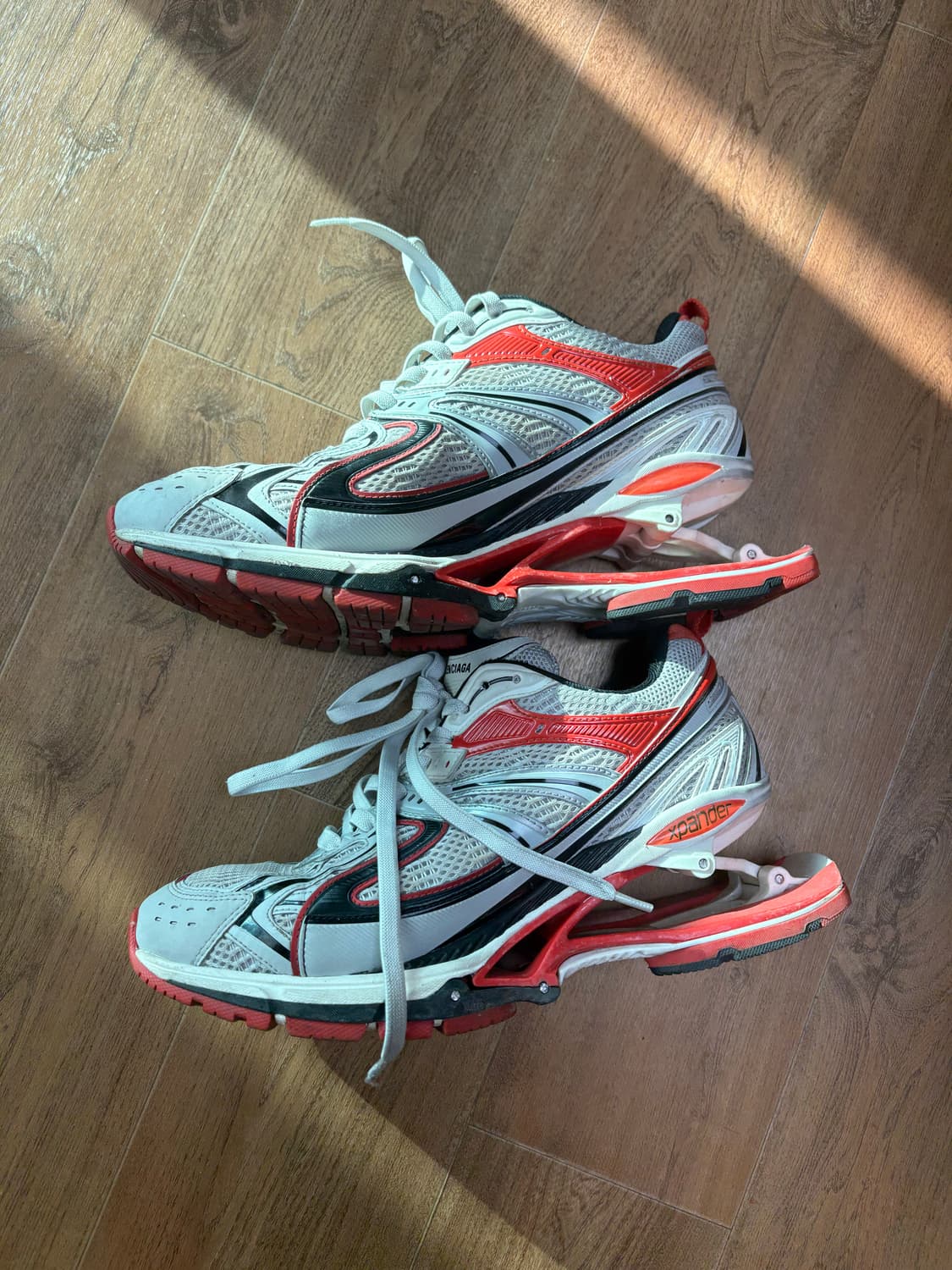 발렌시아가 엑스팬더 43 레드 상품이미지2