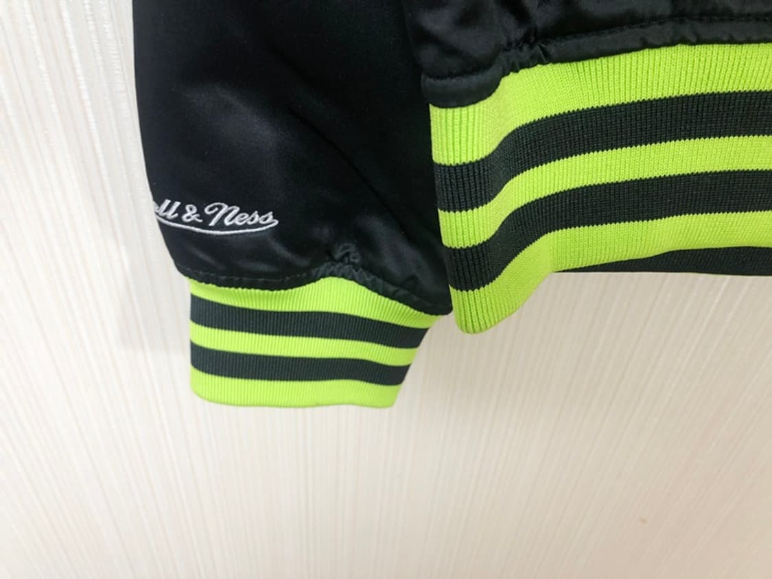 NBAX미첼앤네스X헤네시 2024 리미티드에디션 바시티자켓 M(해외) 상품이미지7