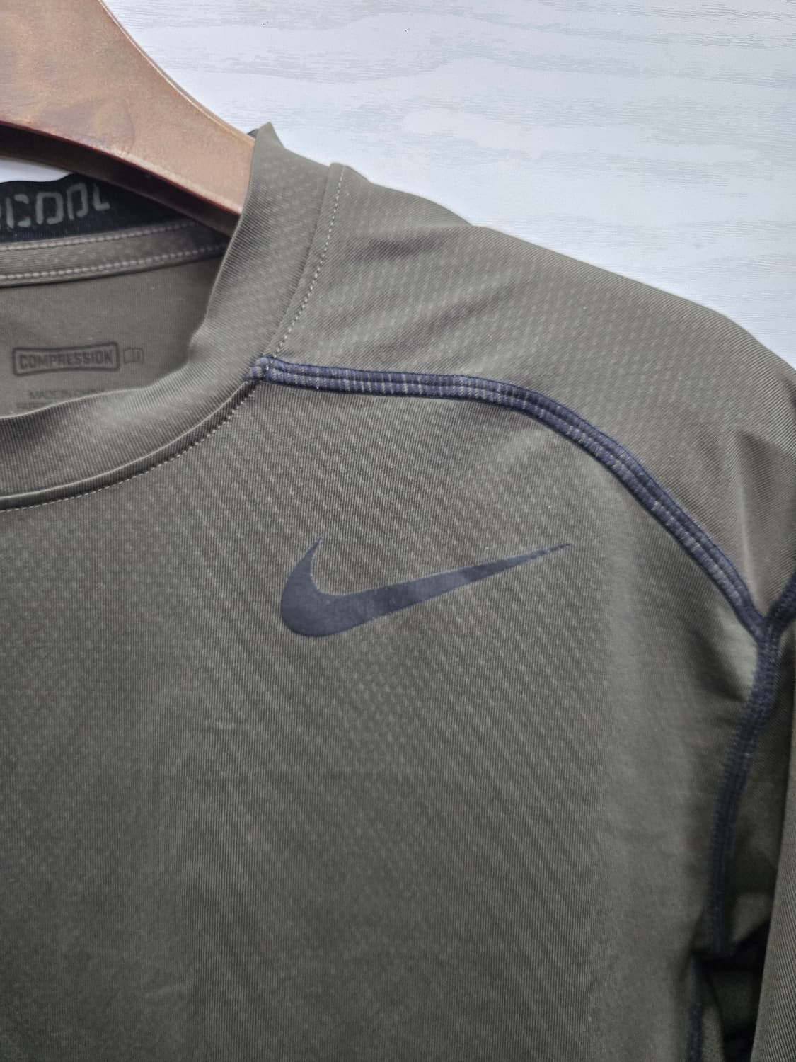 L,100 )) NIKE 나이키 프로컴뱃 반팔티셔츠! 달라붙는핏~ 상품이미지3