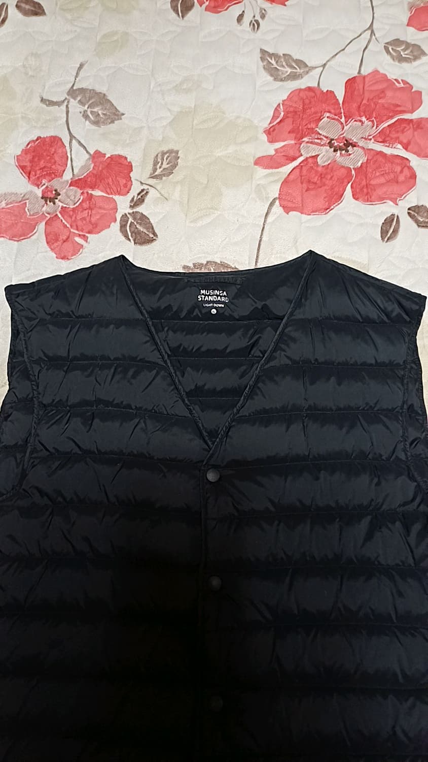 무신사 오리털경량조끼 105 가슴56 기장66 상품이미지3