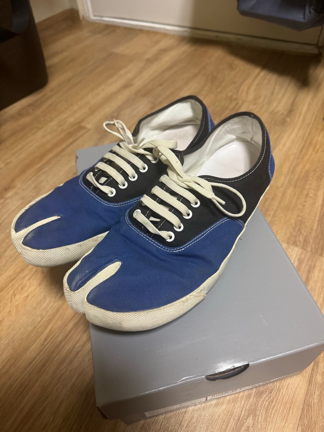 (44) 마르지엘라 타비 스니커즈 블루블랙 상품이미지1